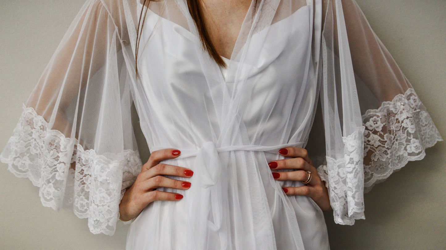 Luxury Soft Tulle Broad Lace Bridal Robe