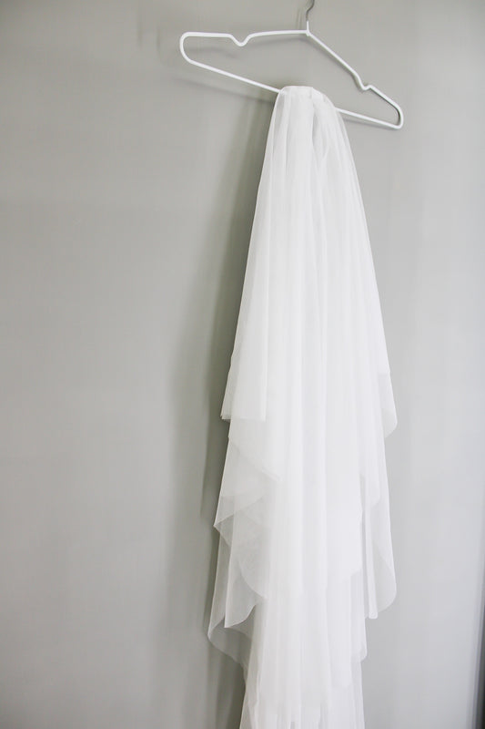 Classic Plain White 3 Tier Veil