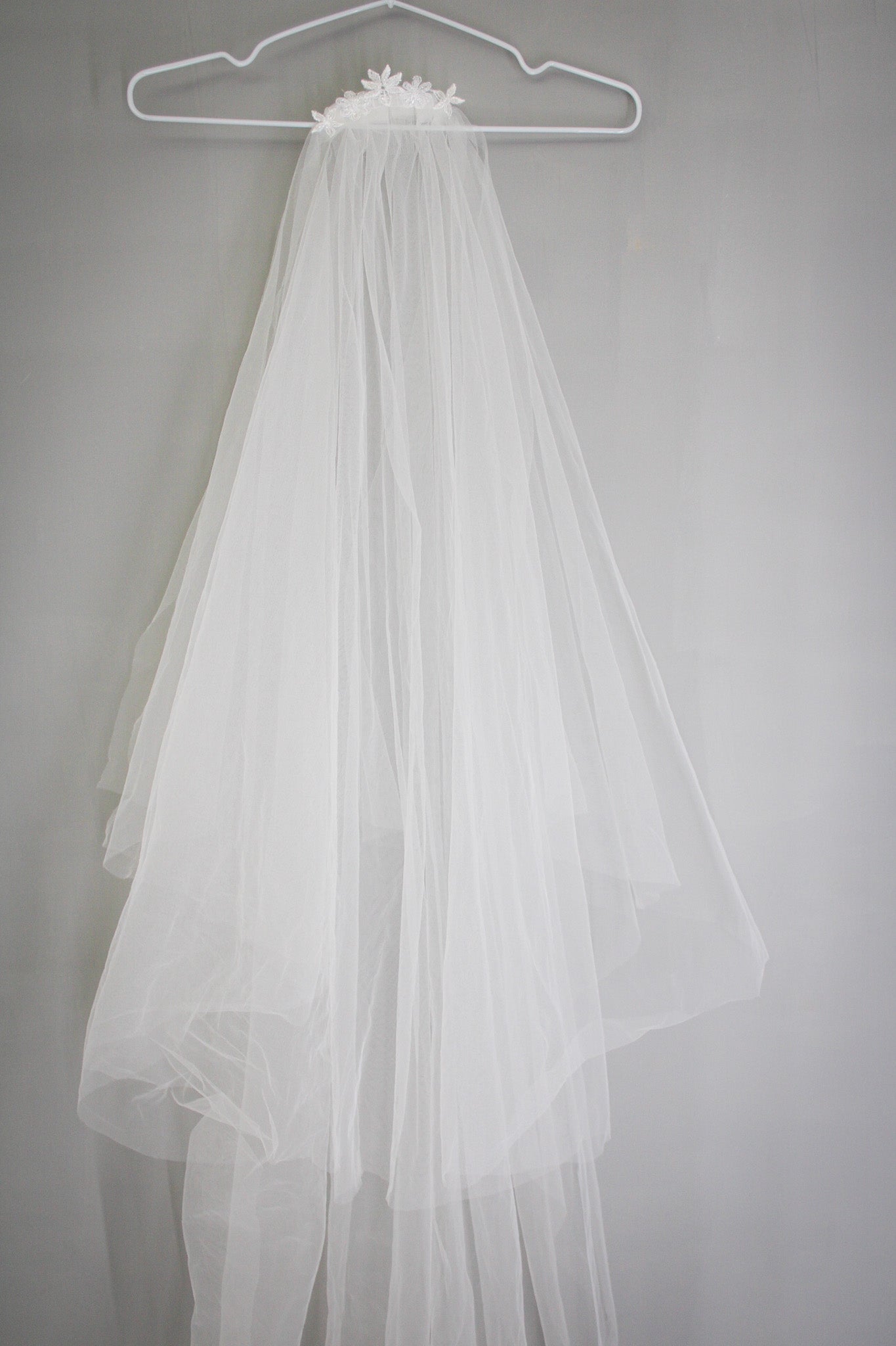 Floral Lace detailed off white Veil